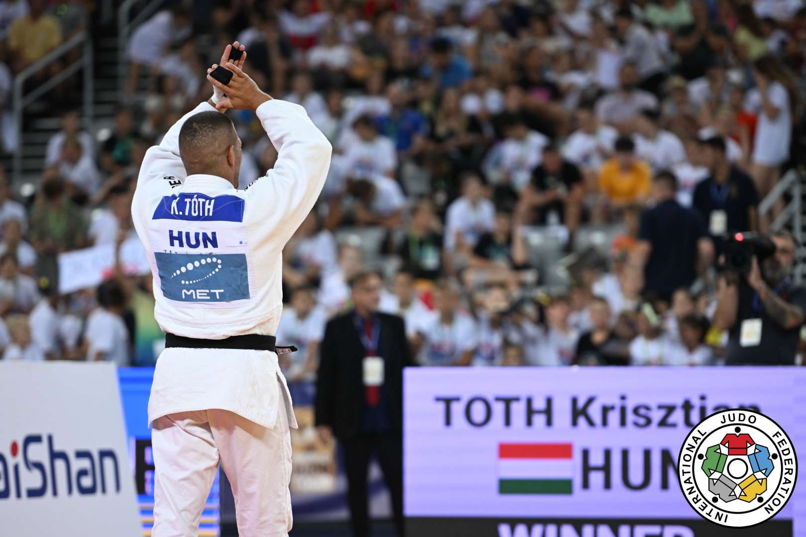 1183_20230820_zagreb_ijf_day3_90kg_final_hun_toth_tur_zgank_c_tk