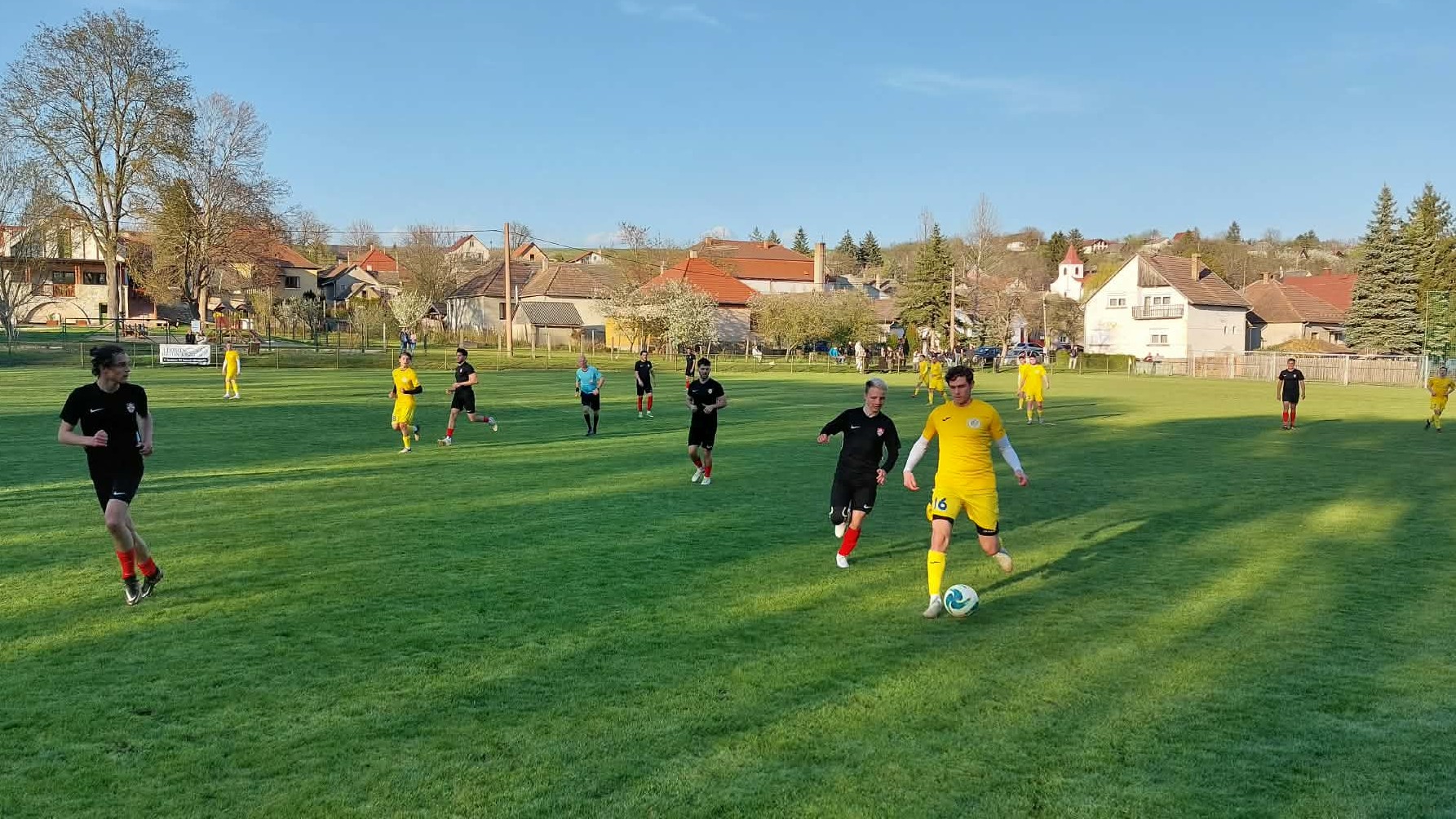 Kiütéses siker Szokolyán