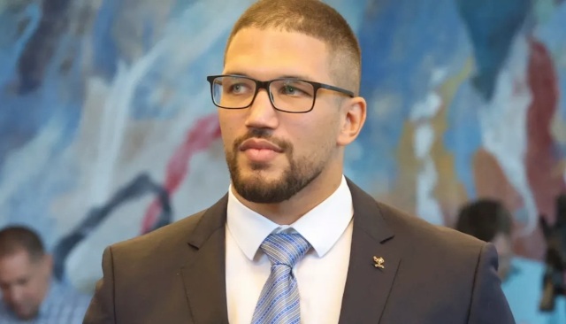 Megerősítené az utánpótlásbázist